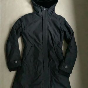 TNA Summit Parka LARGE 700 goose down fill